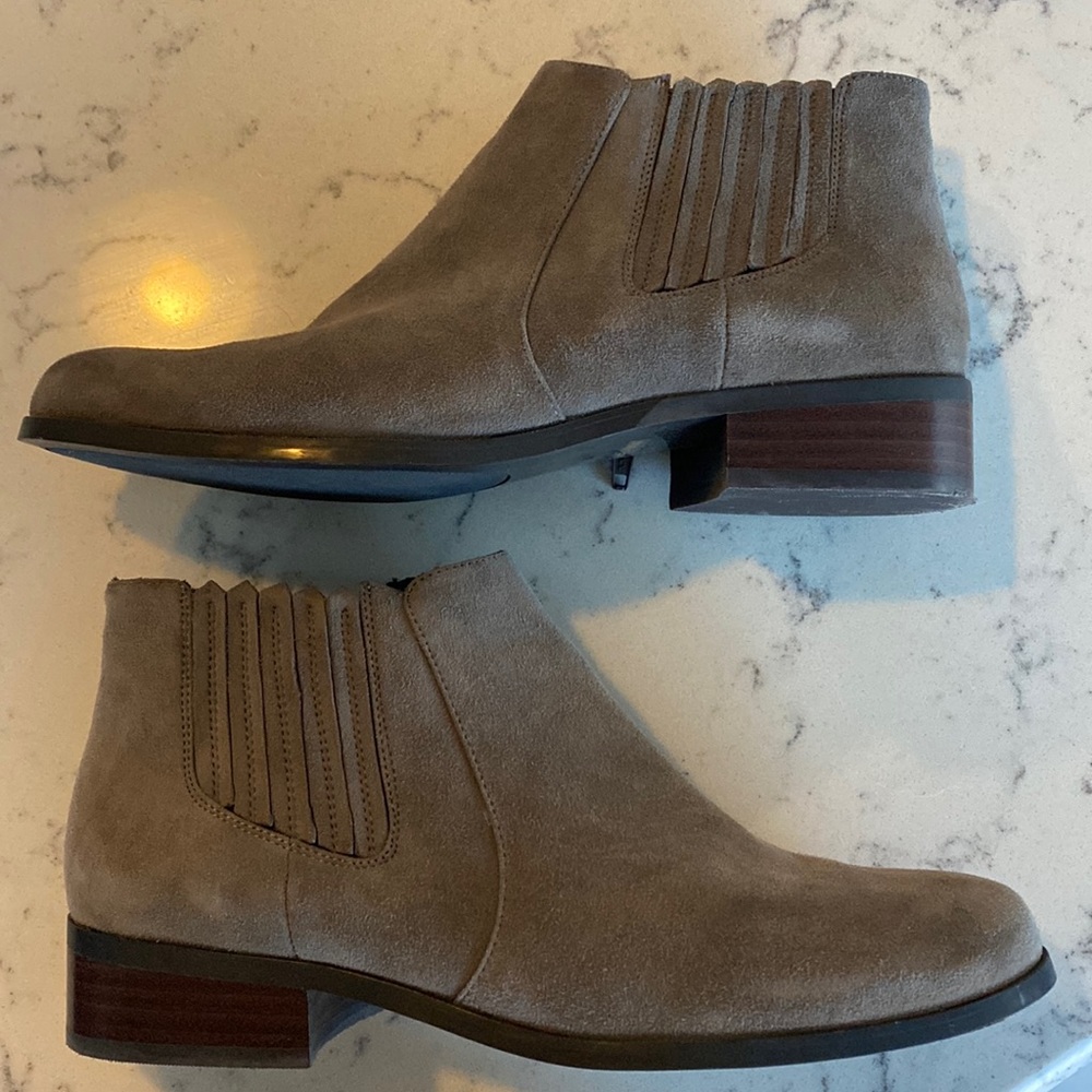 suede ankle boots size 6